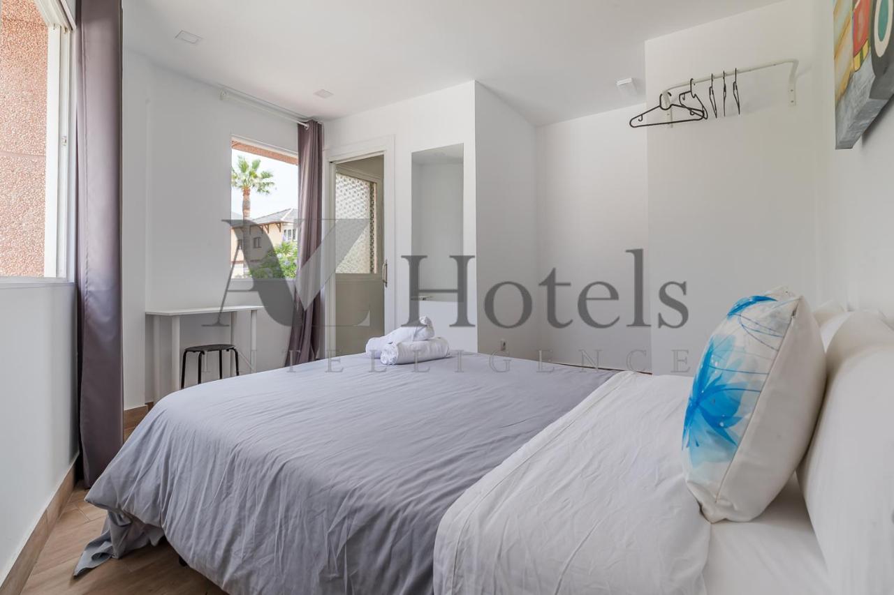 Ayz Elcano - Auto Check-In Property Малага Екстер'єр фото